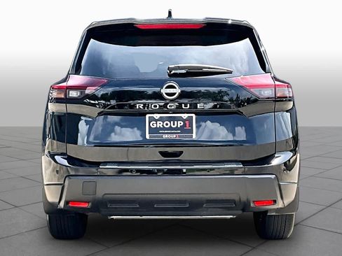Used 2026 Nissan Rogue SV FWD image 5