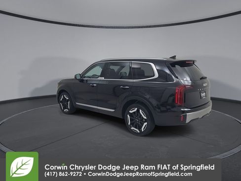 Used 2025 Kia Telluride S AWD/4WD image 11