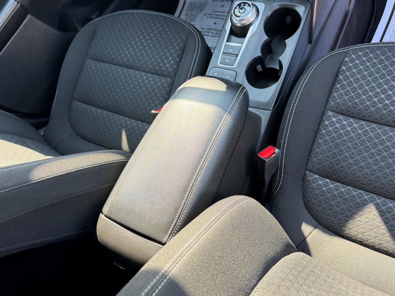 Used 2024 Ford Escape Active AWD/4WD image 48