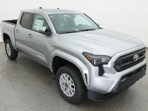 New 2026 Toyota Tacoma SR5 AWD/4WD image 13