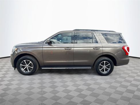 Used 2019 Ford Expedition XLT w/ Equipment Group 202A image 9