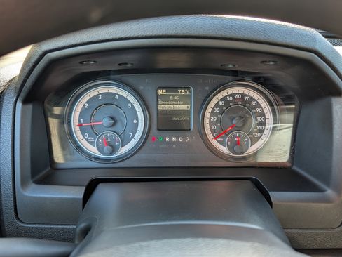 Used 2021 RAM 1500 Classic SLT RWD image 25