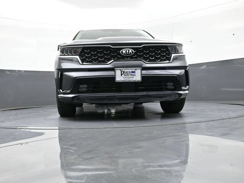 Certified 2021 Kia Sorento EX FWD image 30