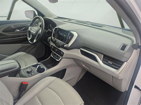 Certified 2023 GMC Terrain SLT image 25