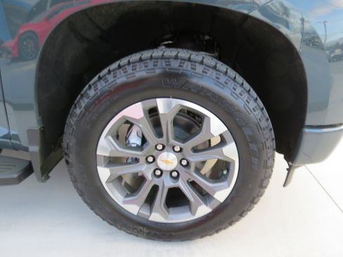 New 2026 Chevrolet Silverado 1500 High Country w/ Technology Package AWD/4WD image 10