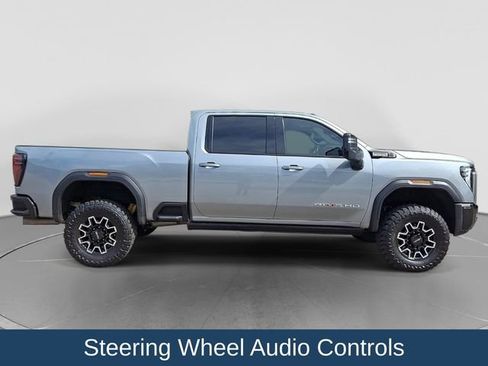 Used 2025 GMC Sierra 2500 AT4X AWD/4WD image 9