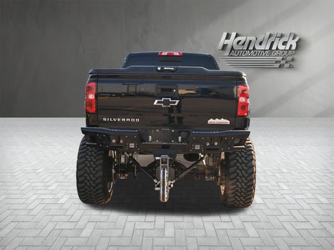Used 2017 Chevrolet Silverado 2500 High Country w/ Duramax Plus Package image 9