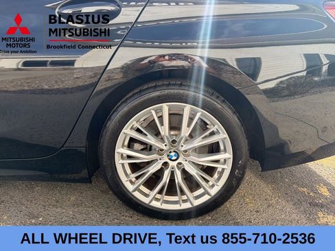 Used 2023 BMW 330i xDrive Sedan w/ Premium Package AWD/4WD image 6