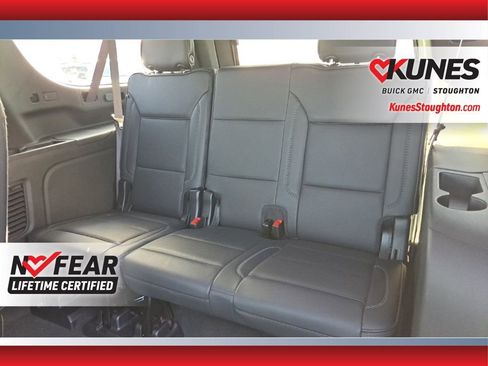 Used 2025 GMC Yukon XL Denali image 42