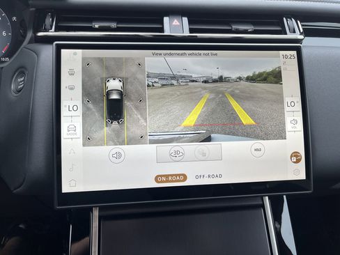 New 2026 Land Rover Range Rover Velar Dynamic SE image 24