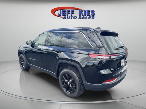 Used 2022 Jeep Grand Cherokee Limited AWD/4WD image 7