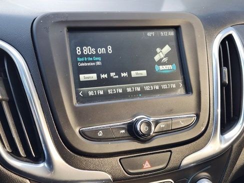 Used 2018 Chevrolet Equinox LT image 5