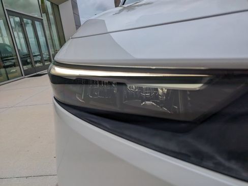 Used 2023 Honda Accord Sport image 10