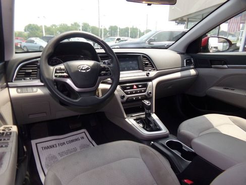 Used 2017 Hyundai Elantra SE FWD image 16