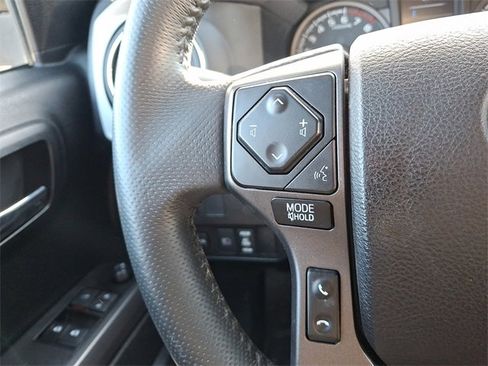 Used 2021 Toyota Tacoma TRD Sport image 21