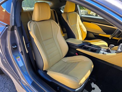 Used 2015 Lexus RC 350 w/ Luxury Package RWD image 34