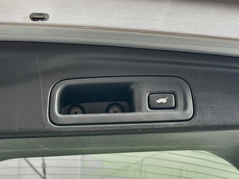 Used 2021 Honda Pilot Touring image 31