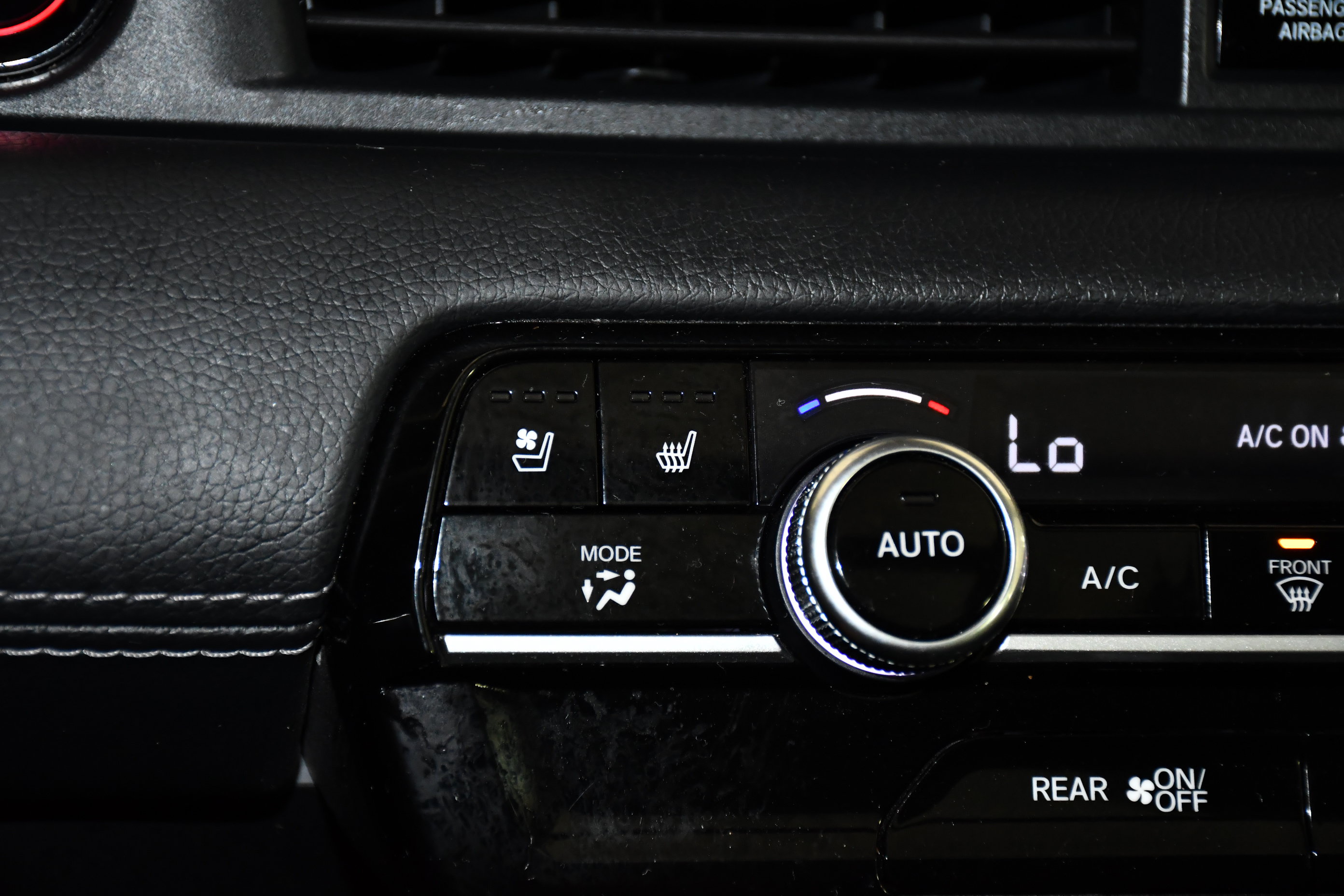 Certified 2023 Honda Pilot Elite image 31