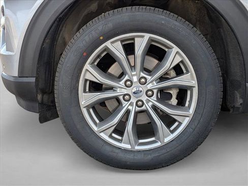 Used 2021 Ford Explorer Limited w/ Equipment Group 301A image 21