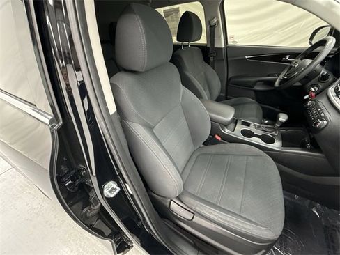 Used 2020 Kia Sorento L image 25