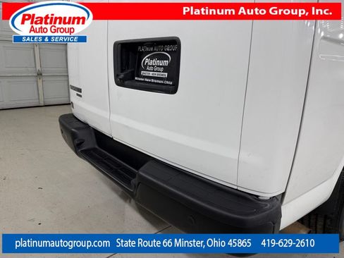 Used 2016 Chevrolet Express 3500 Extended RWD image 44