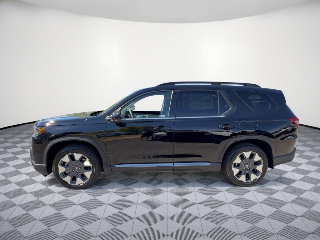 New 2026 Honda Pilot Touring image 2