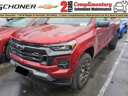 Used 2024 Chevrolet Colorado Z71 w/ Z71 Convenience Package 2