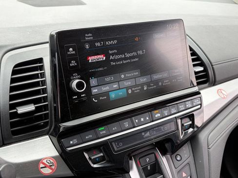 Used 2025 Honda Odyssey EX-L image 11