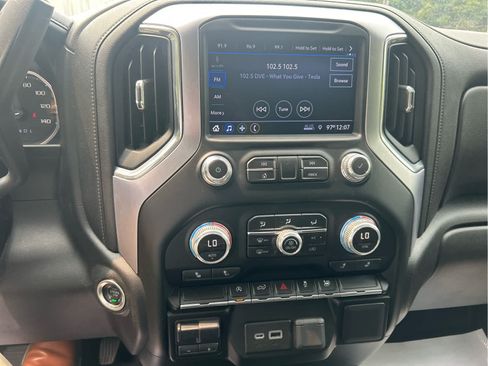 Used 2019 GMC Sierra 1500 SLE w/ SLE Value Package AWD/4WD image 14