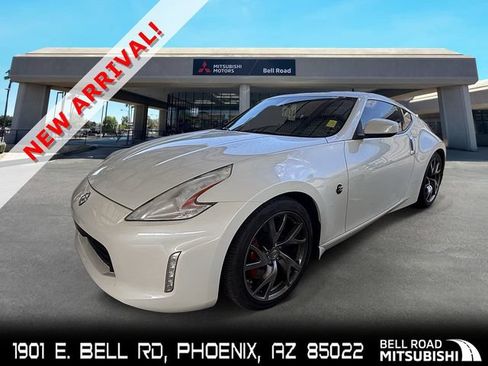Used 2013 Nissan 370Z Touring w/ Sport Pkg RWD image 1