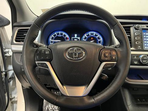 Used 2016 Toyota Highlander Limited Platinum AWD/4WD image 6