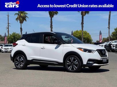 Used 2019 Nissan Kicks SR