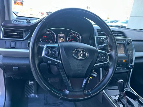 Used 2016 Toyota Camry SE image 13