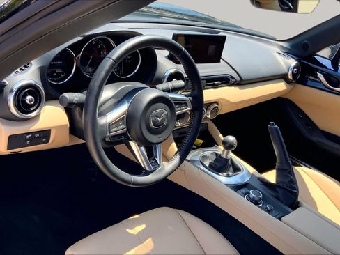 Certified 2025 MAZDA MX-5 Miata Grand Touring RWD image 16