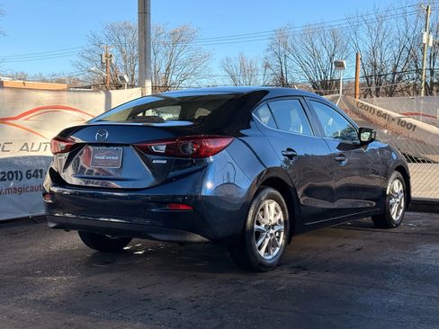 Used 2016 MAZDA MAZDA3 i Sport w/ Preferred Equipment Package image 11