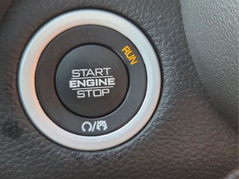 Used 2021 RAM 1500 Big Horn AWD/4WD image 13