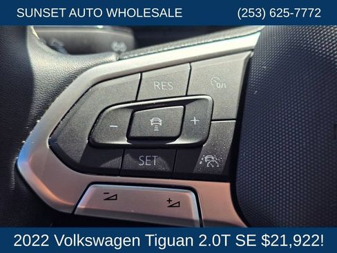 Used 2022 Volkswagen Tiguan SE AWD/4WD image 37