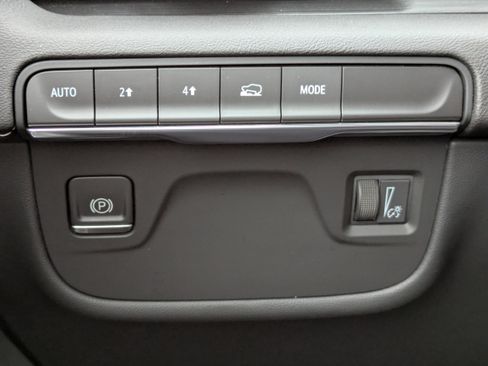 Certified 2023 Cadillac Escalade Premium Luxury image 26