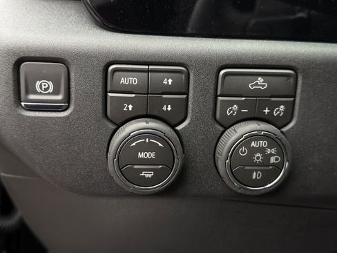 New 2026 Chevrolet Silverado 1500 RST AWD/4WD image 17