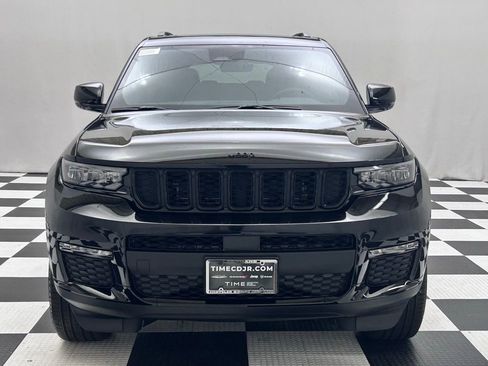 New 2025 Jeep Grand Cherokee L Limited w/ Black Appearance Package image 3