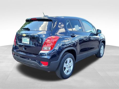 Used 2021 Chevrolet Trax LS w/ Tint and Cruise Package AWD/4WD image 4