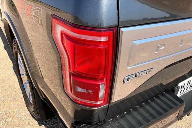 Used 2017 Ford F150 Platinum w/ Equipment Group 701A Luxury AWD/4WD image 24