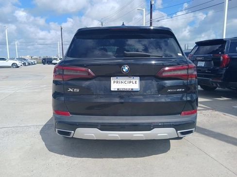 Used 2021 BMW X5 xDrive45e w/ Premium Package AWD/4WD image 8
