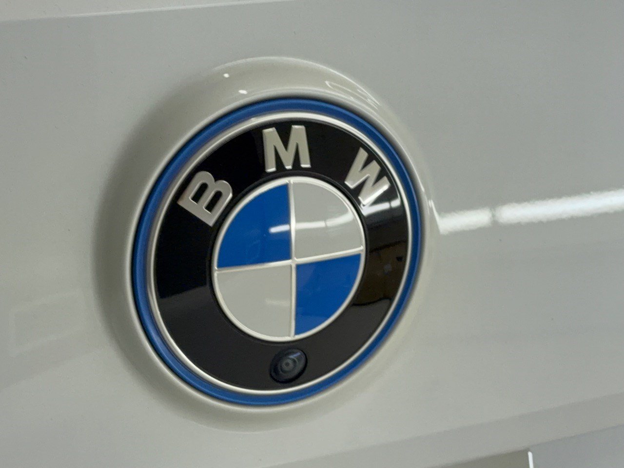 Certified 2024 BMW iX xDrive50 w/ Sport Package AWD/4WD image 31