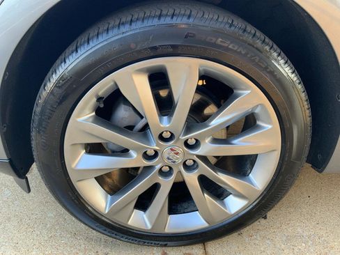 Used 2022 Buick Envision Avenir w/ Technology Package II image 4