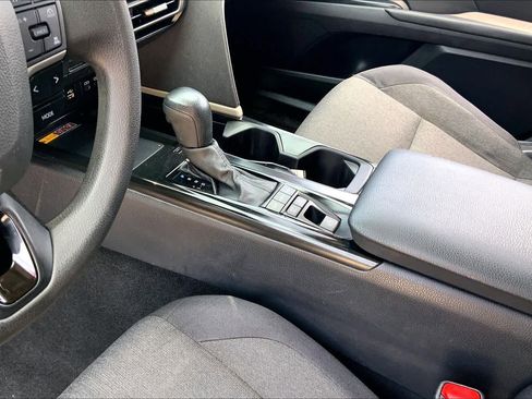 Used 2025 Toyota Camry LE w/ Convenience Package FWD image 16