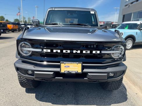 Certified 2022 Ford Bronco Outer Banks w/ Sasquatch Package AWD/4WD image 35