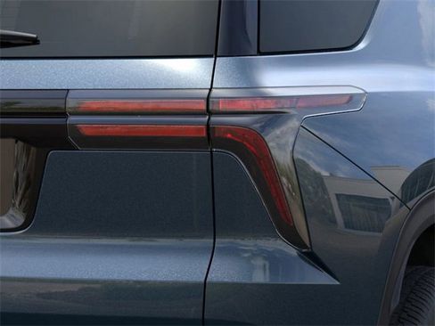New 2026 Chevrolet Traverse LT image 11
