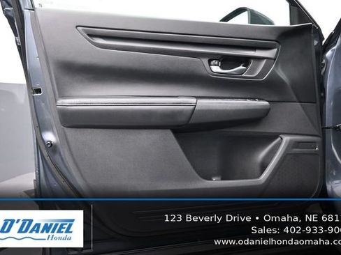 Used 2024 Honda CR-V LX image 23
