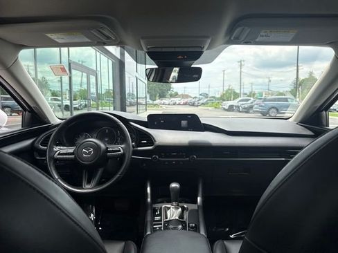 Used 2023 MAZDA MAZDA3 s FWD image 12